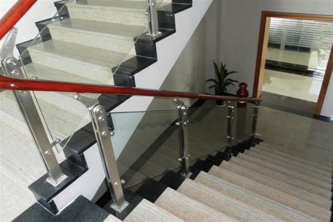 Height 1050mm AISI316 stain finish stainless steel balustrade post